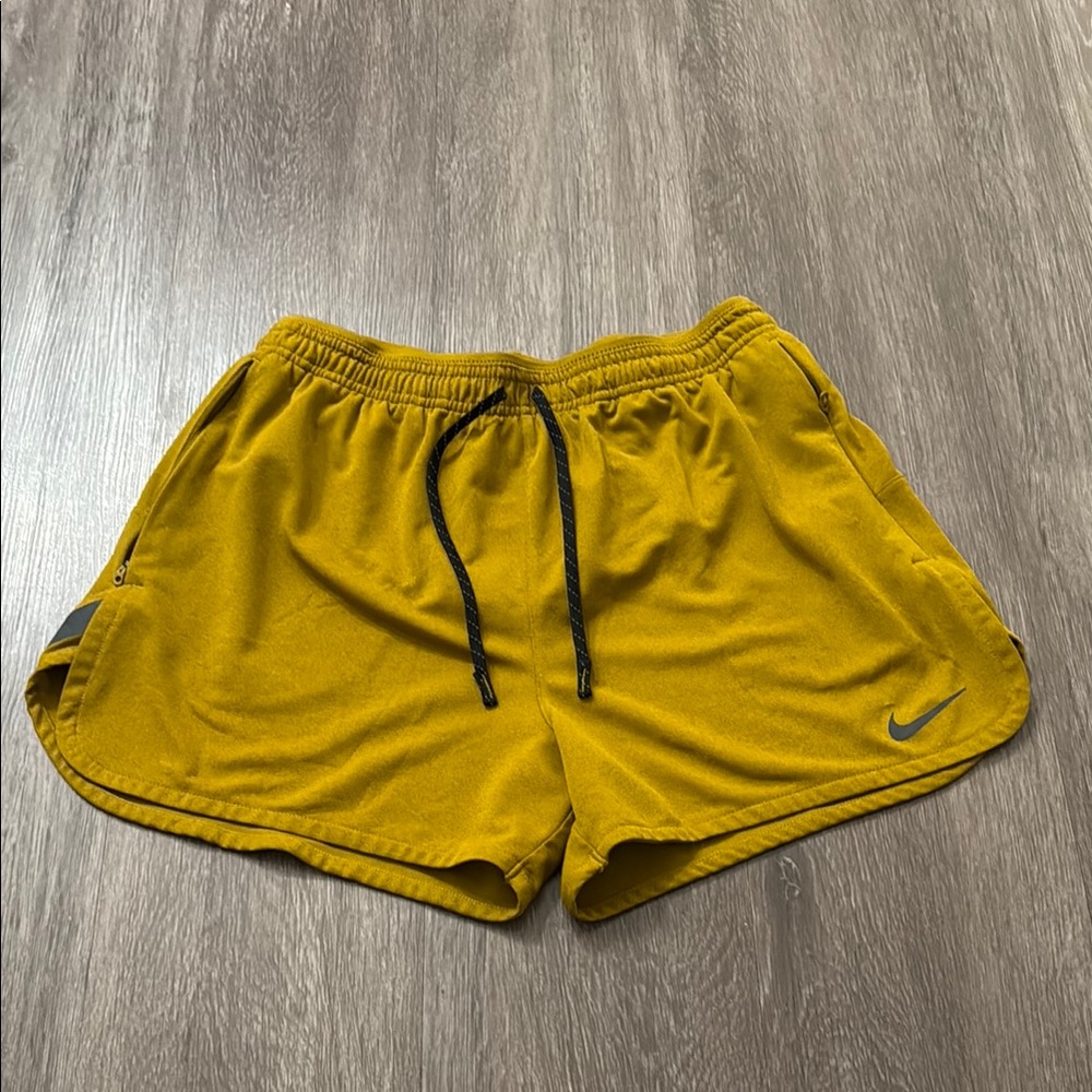 Nike Men’s Mustard Shorts